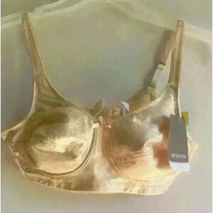 NWT Amoena Beige Bras‎ 34B back closure